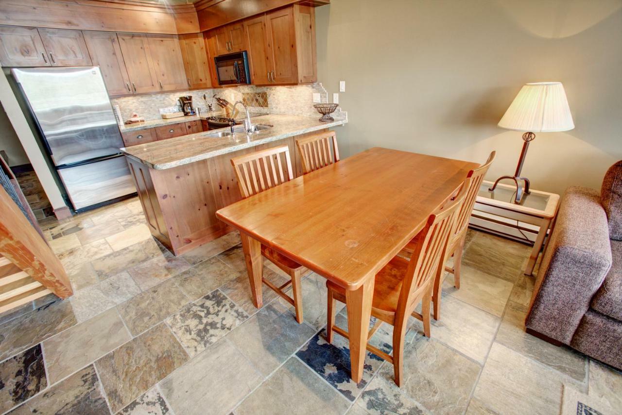 Greystone Lodge Whistler Extérieur photo